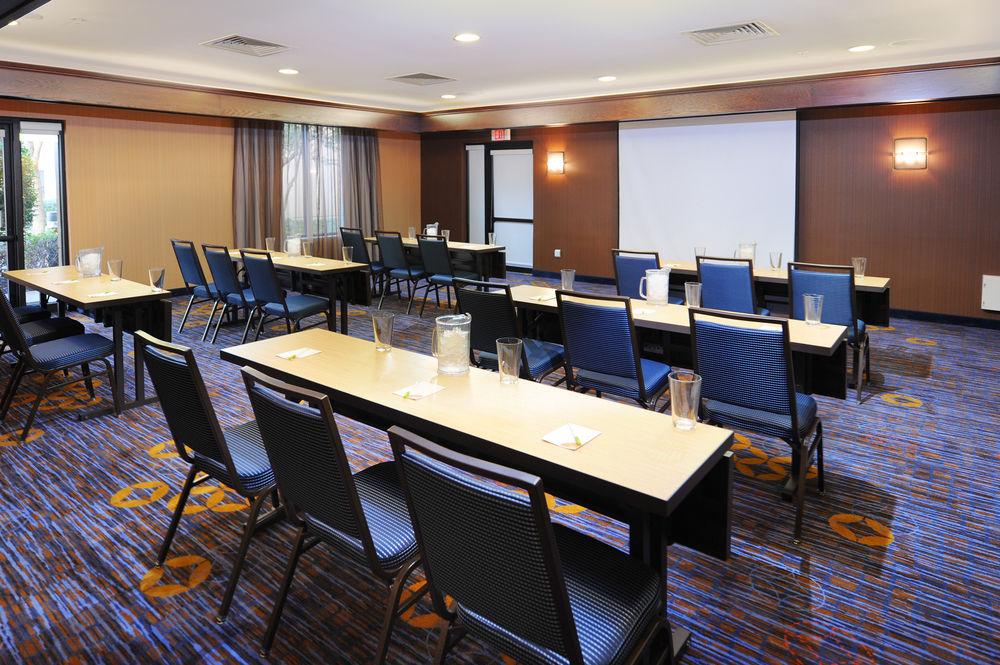 Courtyard By Marriott Dallas Plano In Legacy Park Exteriér fotografie