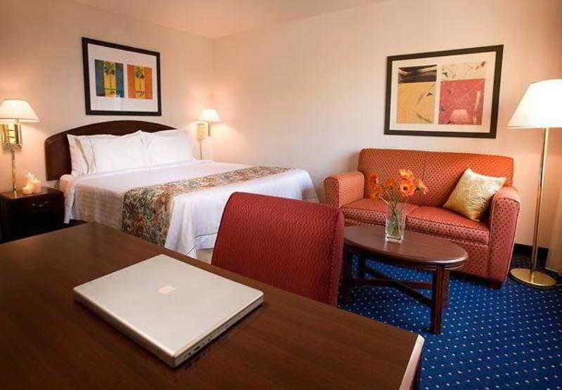 Courtyard By Marriott Dallas Plano In Legacy Park Pokoj fotografie